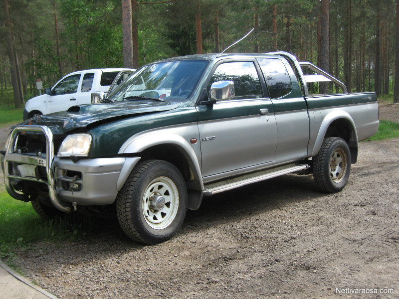 Mitsubishi l200 2000