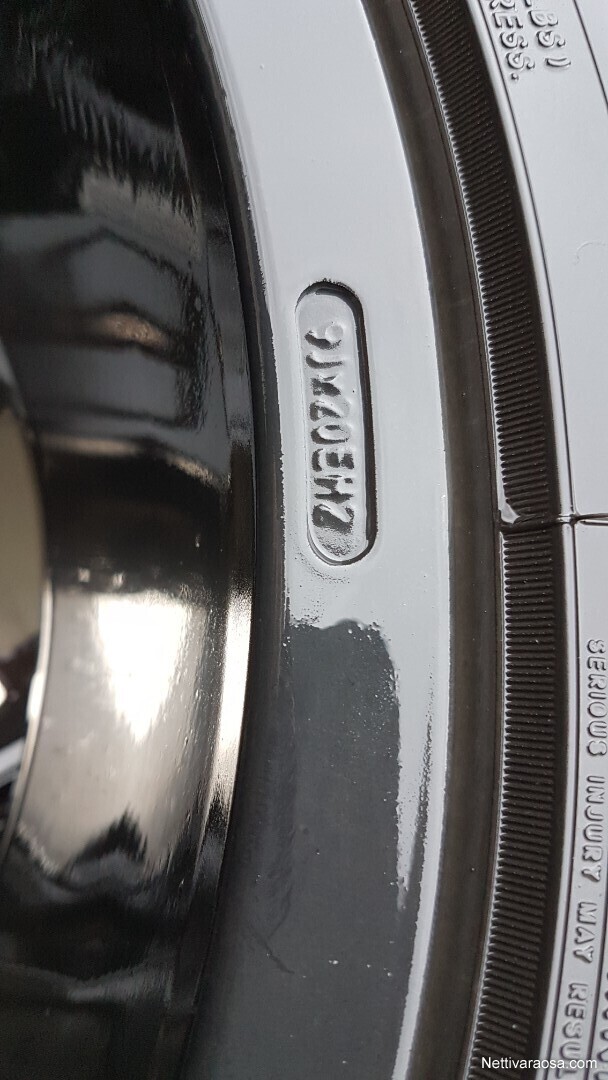 Nettivaraosa Eta Beta Audi Q7 Alta Vanteet