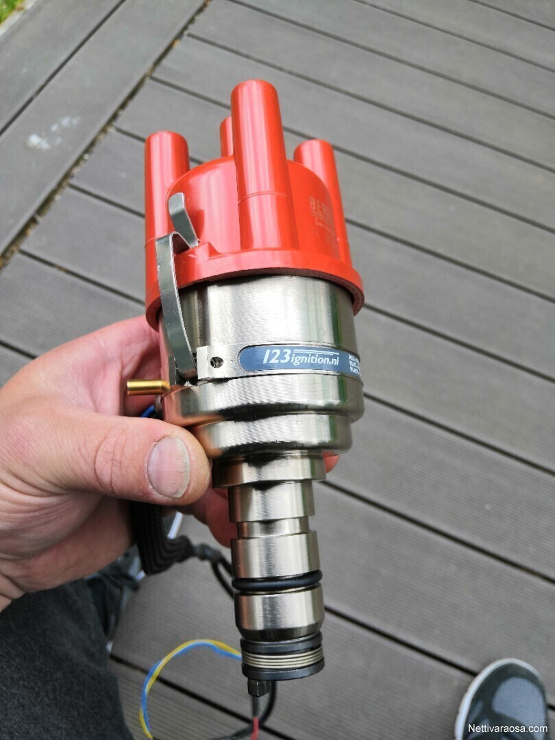 Nettivaraosa Volvo B18, B20 123 ignition usb ohjelmoitava virranjakaja Auton varaosat