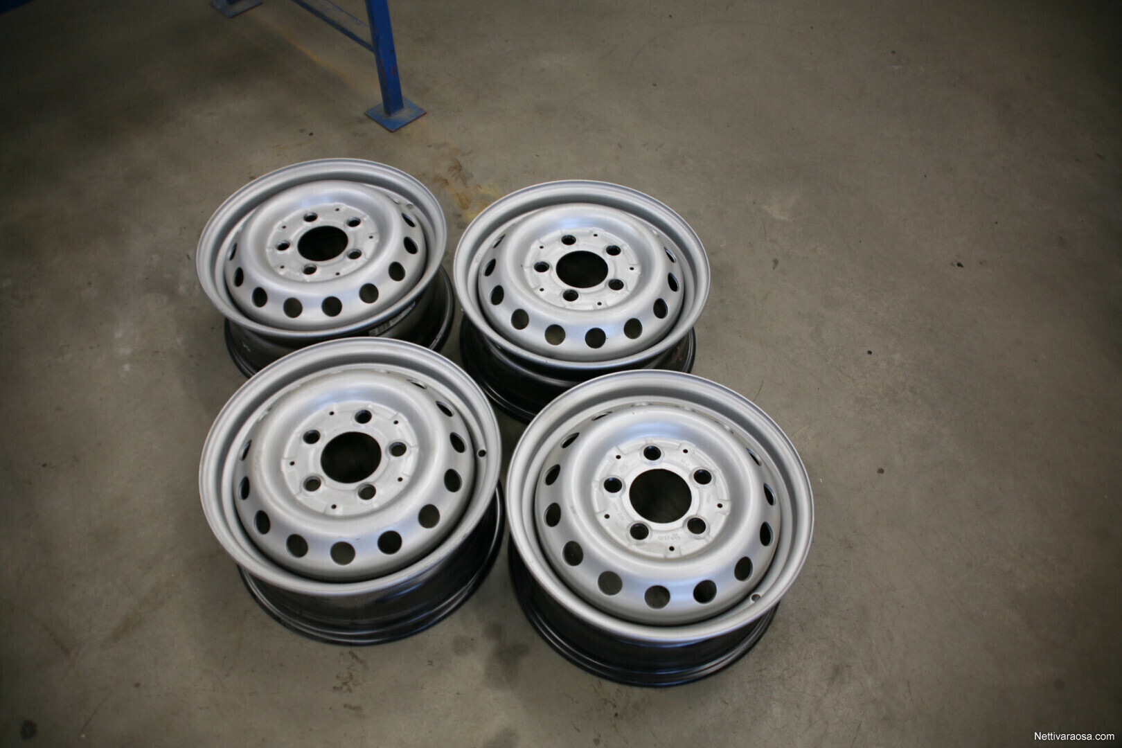 Nettivaraosa - Mersedes-Benz 6Jx15" ET75 - H2 - Vanteet - Nettivaraosa