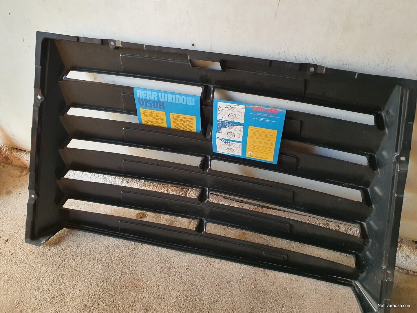 Nettivaraosa Autoplas Rear window visor 1986 Kh 498