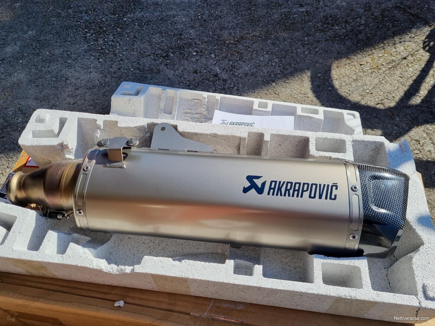 akrapovic 690