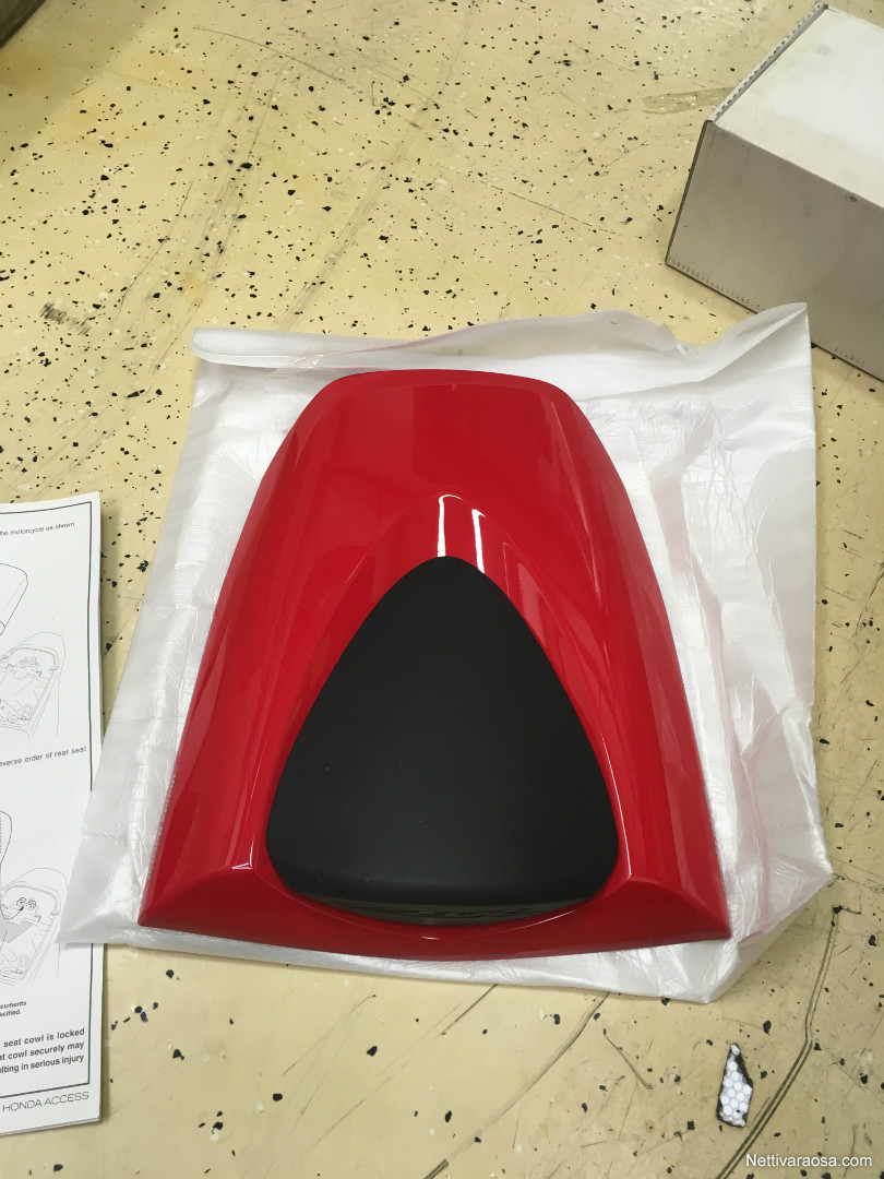 Nettivaraosa Honda CBR600RR Seat cowl Moottoripyörän varaosat ja