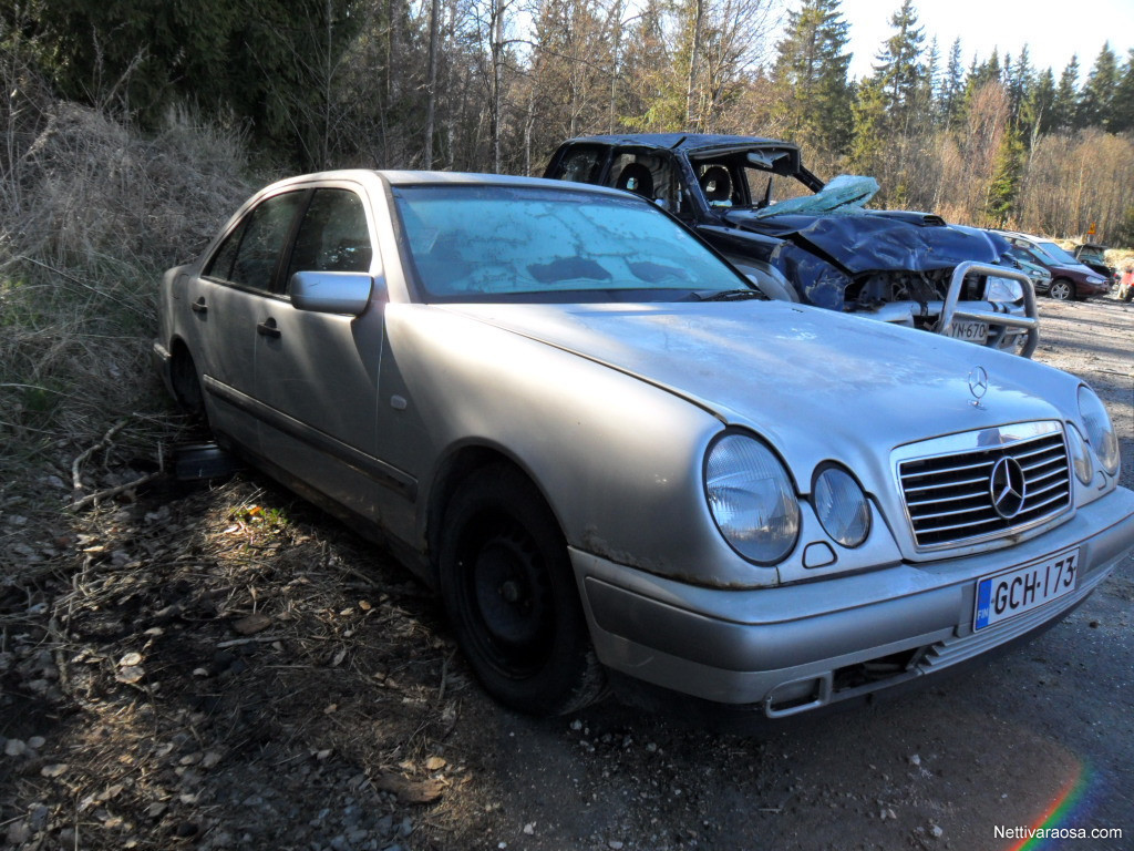 Nettivaraosa MercedesBenz 220c 1998 Diesel Auton varaosat