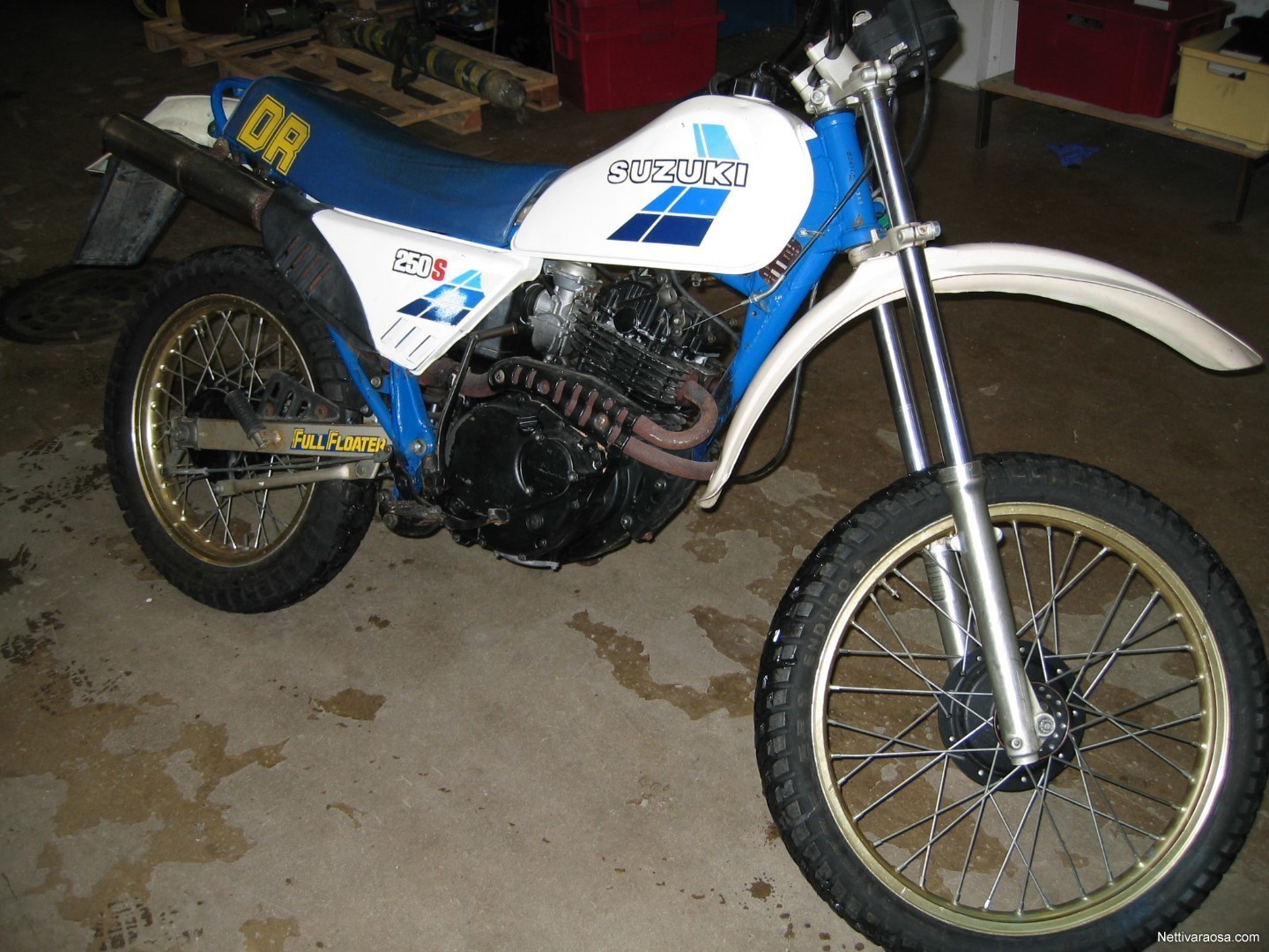 Suzuki dr 250 r