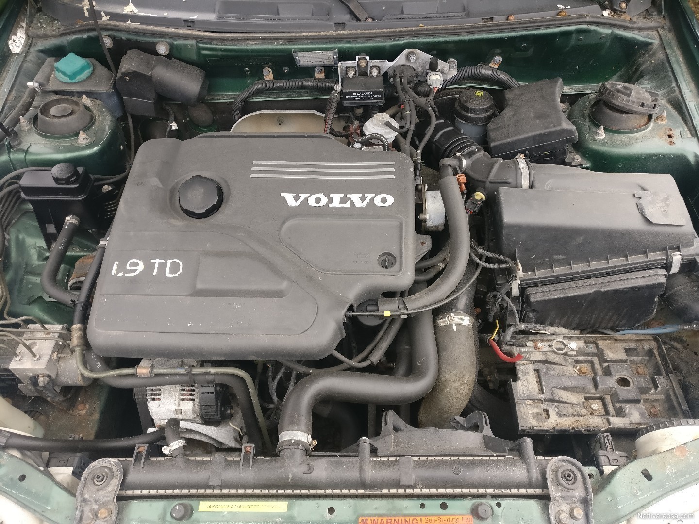 Nettivaraosa Volvo V40 1.9 TD 2000 Car spare parts