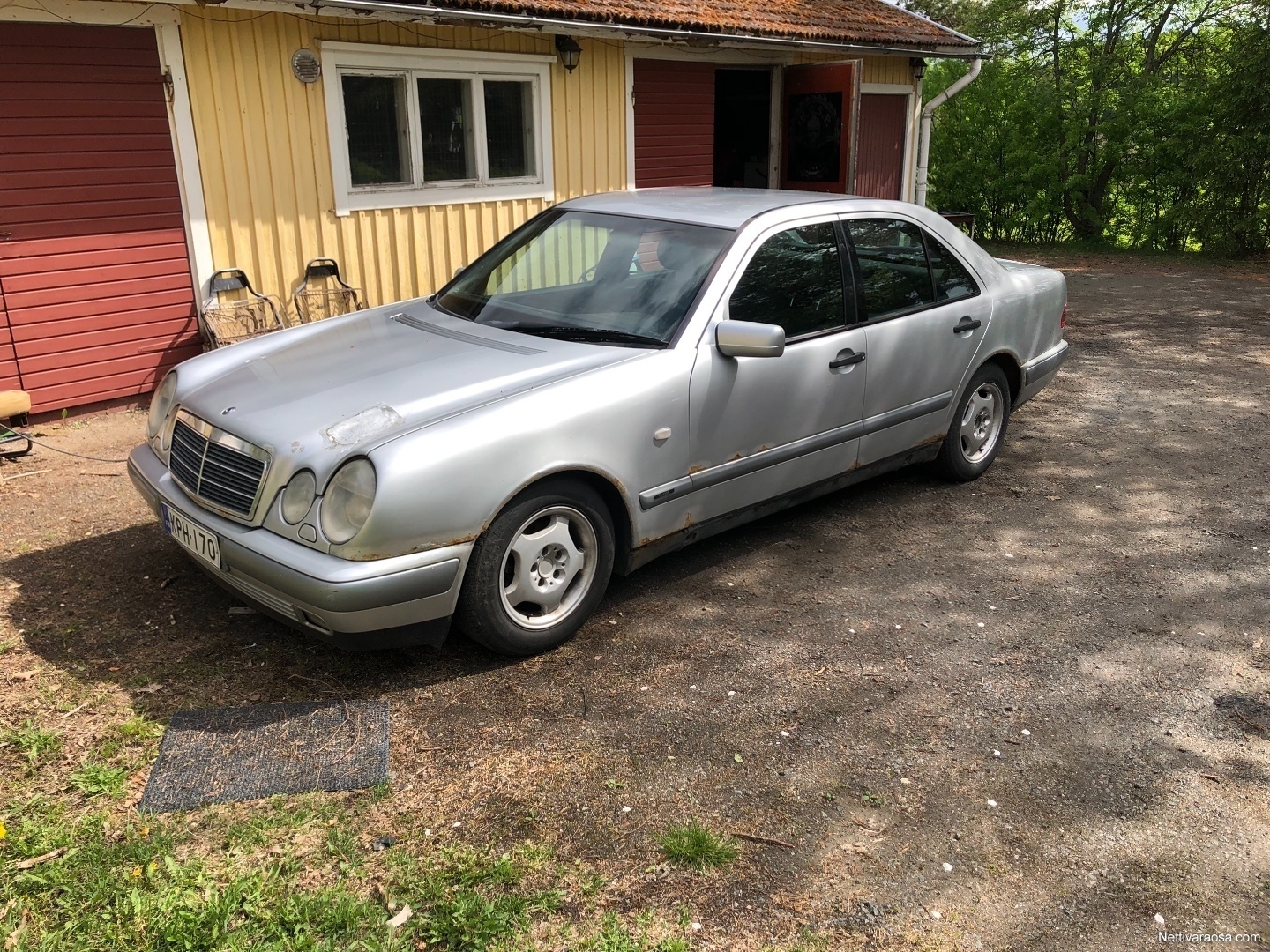 Двигатель mercedes e200