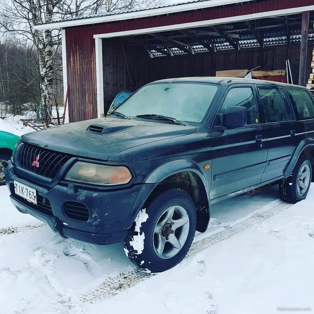 Mitsubishi pajero sport 2000