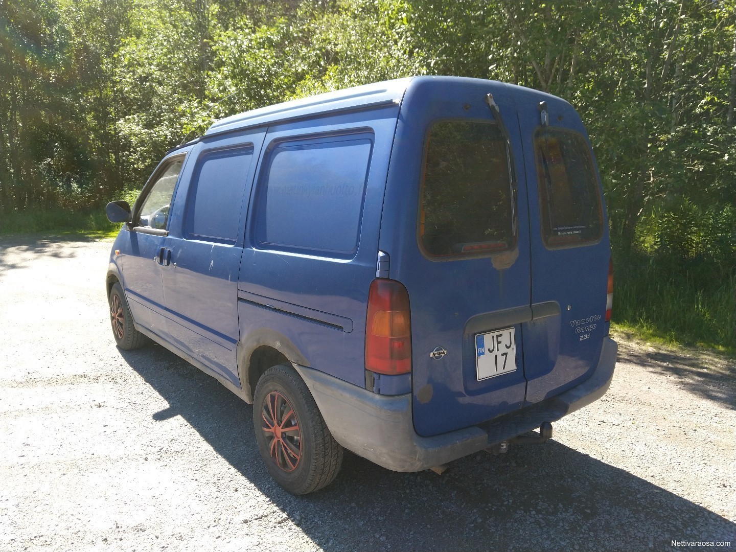 Nissan vanette 2001