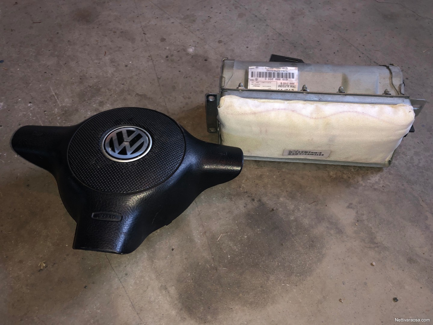 Nettivaraosa VW polo 2000 2kpl Airbags Auton varaosat Nettivaraosa